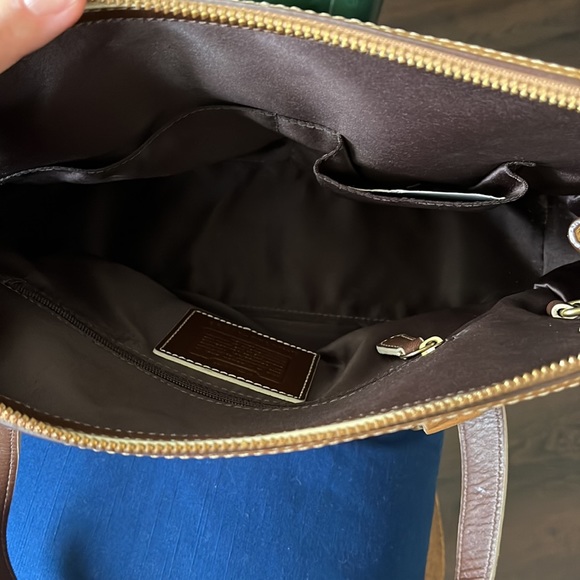 Coach Vintage Leather Hampton Shoulder Bag EUC - Picture 10 of 12